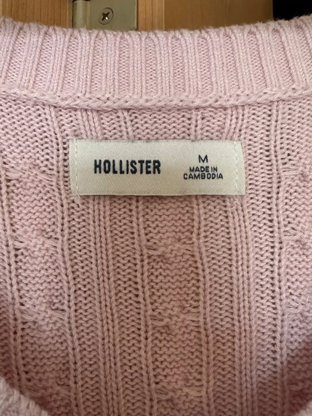 Vintage Y2K Hollister Baby Pink Knit Sweater - Picture 4 of 4